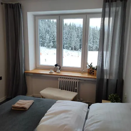 ホステル - Dom Horskej Sluzby Jasna