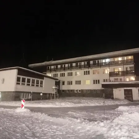 Albergue - Dom Horskej Sluzby Jasna *