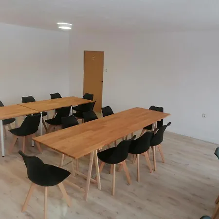 - Dom Horskej Sluzby Jasna Albergue