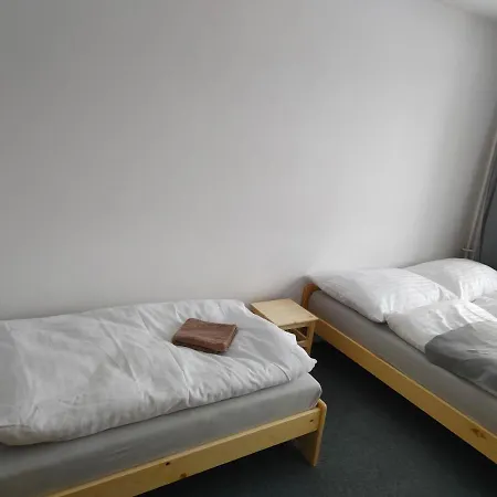 - Dom Horskej Sluzby Jasna Hostel *
