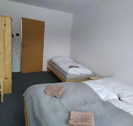 - Dom Horskej Sluzby Jasna *