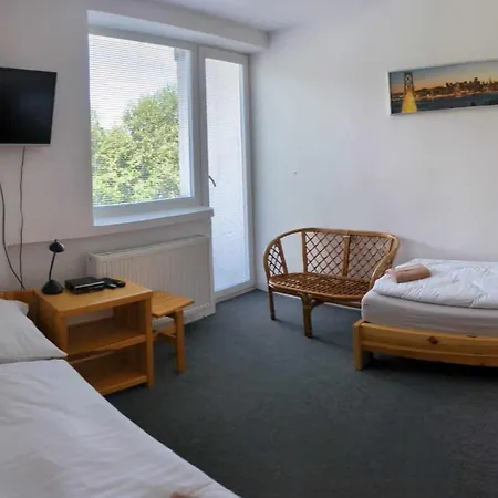 - Dom Horskej Sluzby Jasna